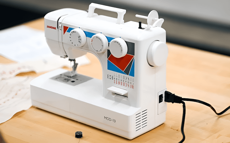 Janome MOD-19