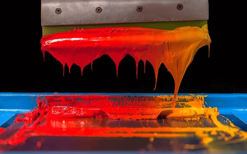 Screen printing accommodates various ink types.