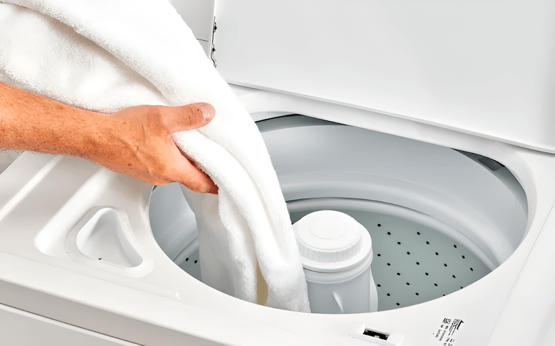 Hot water can help keep white cotton items bright and prevent yellowin of cotton white