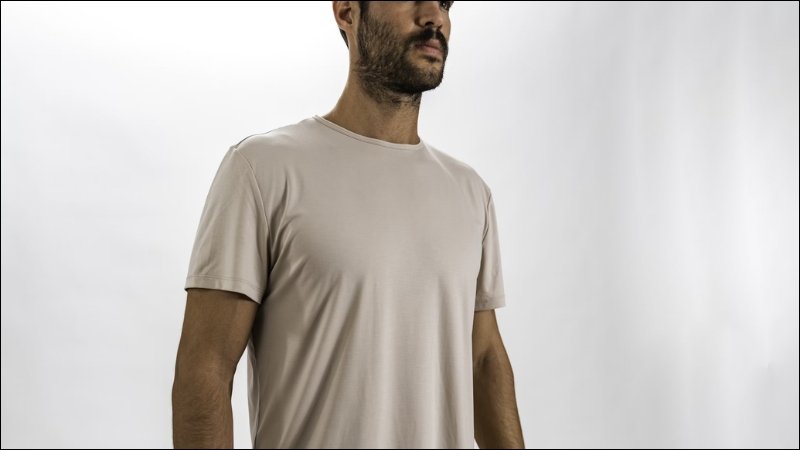 Detailed Product Descriptions and thoughtful photography are essential for communicating Fit in an online environment
