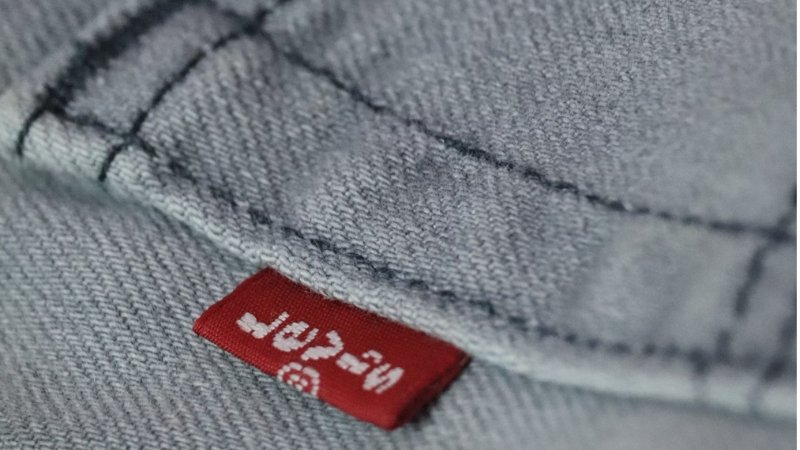 Beyond simply identifying an item, labels perform several crucial functions vital for the growth and success of small businesses