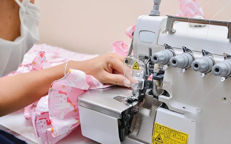 Overlock machines create strong, stretchy, and neat seams, perfect for sewing garments