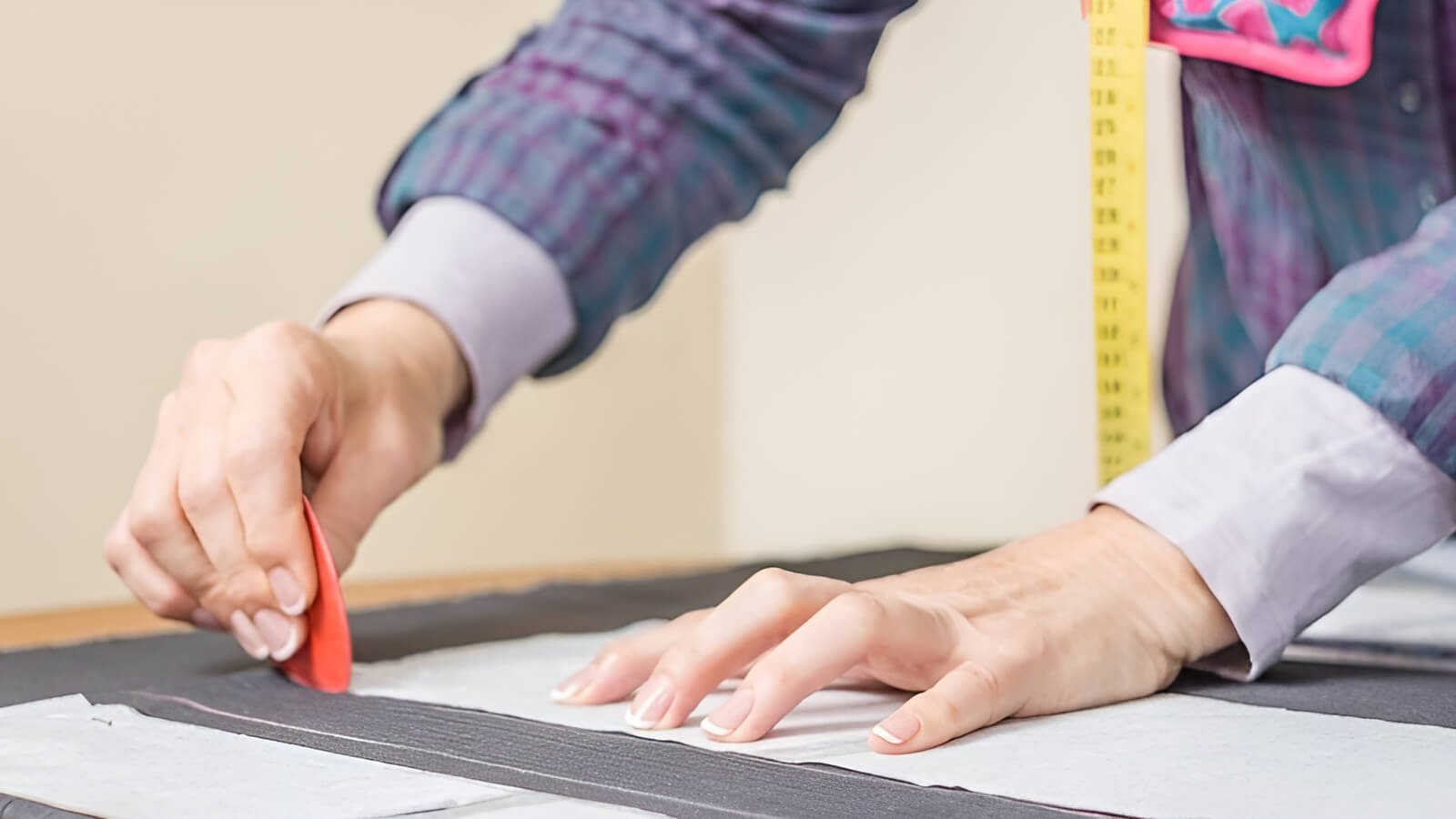 If you are drawing the long, gentle sweep of the hip, or a similarly long and shallow curve, reach for your hip curve