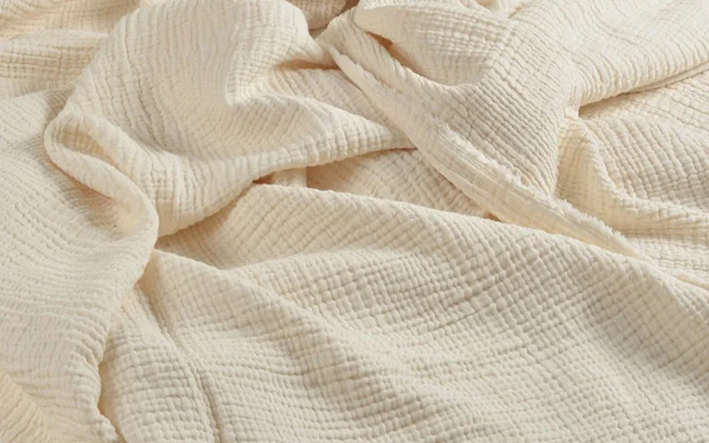 Muslin: Soft, simple, versatile cotton fabric.