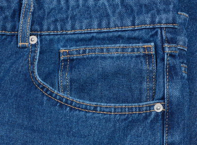 Spotting patch pockets: Look for visible topstitching & shapes!