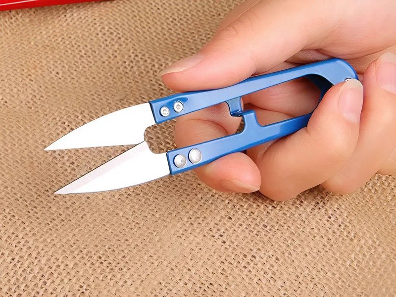 Thread snips are small cutting tools specifically designed for cutting threads and thin yarn