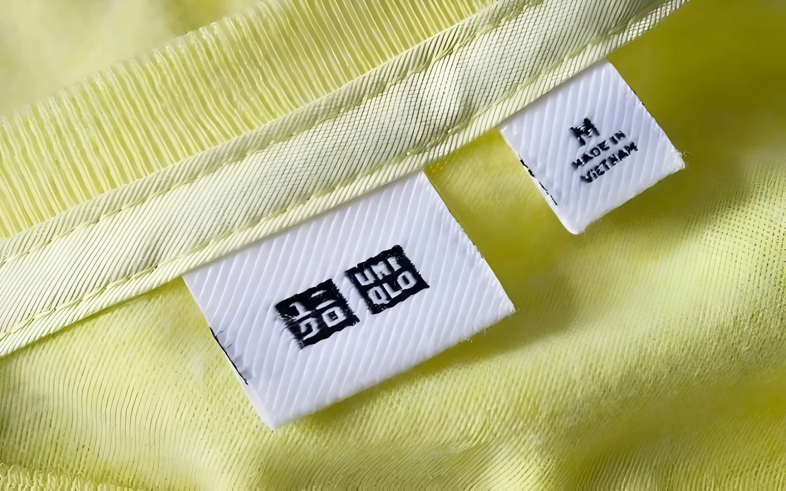 Choose woven or printed labels based on branding, design, and feel
